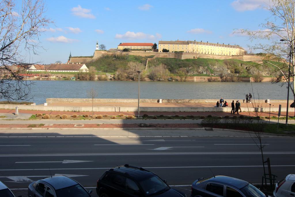 Best view Apartment Novi Sad Buitenkant foto